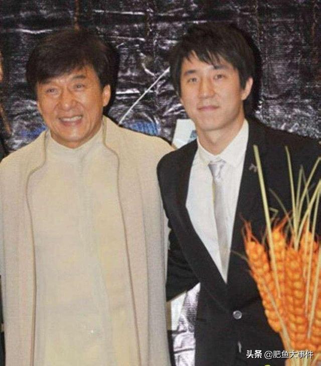 房祖名好心送祝福，不料反遭成龍訓斥，未免對兒子太過嚴苛，知道原因後很多人表示支持