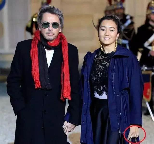 53歲鞏俐嫁給71歲法國女神收割機怎麼了？這麼A才是鞏皇！