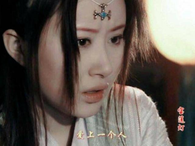 兩姐妹都是童星出道87年的姐姐完全不輸98年的妹妹，基因強大