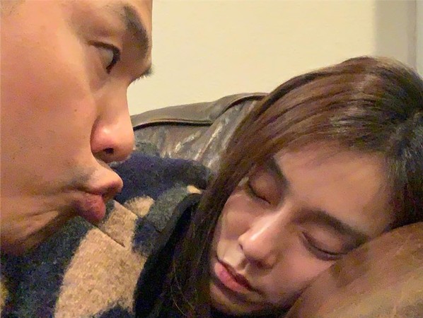 恭喜！黑人公布喜訊：「媽媽又當阿嬤了」　全家人都超興奮「又多了一對雙胞胎」