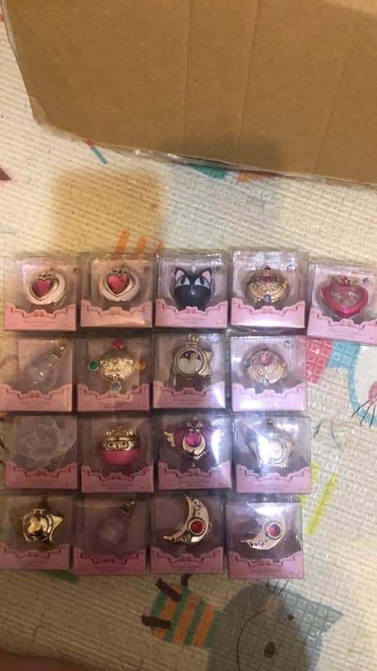 老婆拿特製的悠遊卡要先生幫忙買東西，結帳時眾目睽睽「掏出來」整個難為情！！直呼：「果然被月亮懲罰了」
