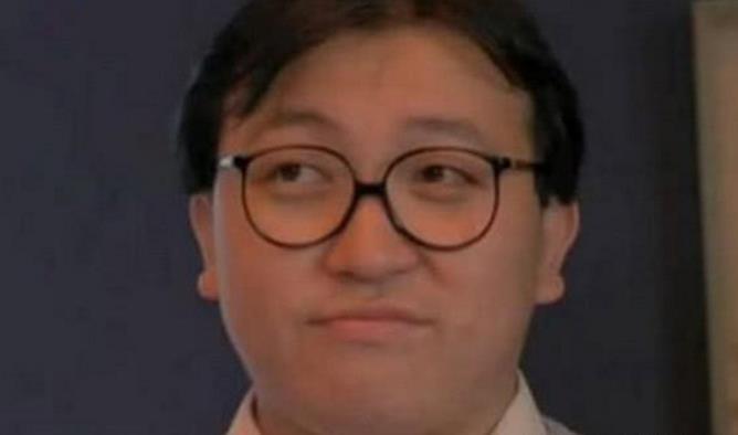  王晶為了她親自上陣，劇中的這一幕讓網友對王導有了新的認識!