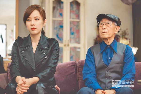 國寶級演員太猛！90歲高振鵬「從不帶劇本」　正式開拍後「大師級實力驚人」：演到人生最後一刻