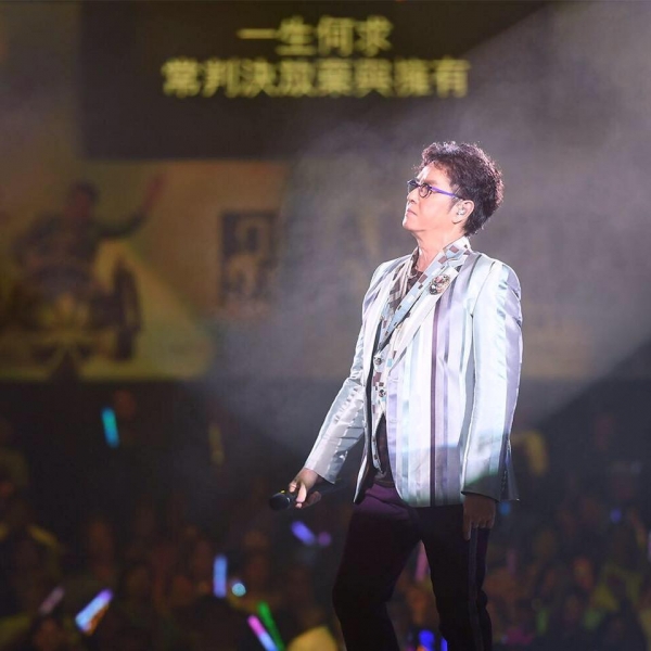 譚詠麟髮妻「出家為尼內幕」曝光！ 二房升格在望「繼承幾十億財產」，讓人不勝唏噓！