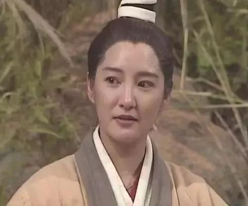 米雪跟妹妹「李莫愁」合影顯年輕，她跟男友相愛26年終是有緣無份
