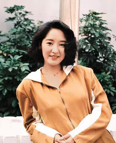 米雪跟妹妹「李莫愁」合影顯年輕，她跟男友相愛26年終是有緣無份