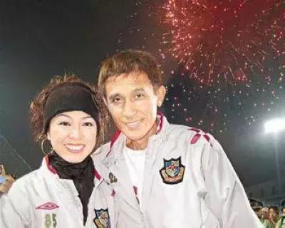 米雪跟妹妹「李莫愁」合影顯年輕，她跟男友相愛26年終是有緣無份
