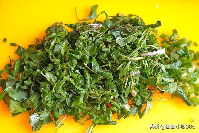 這飯真鮮香，每次煮一大鍋，我都絕不手軟，准能吃三碗才覺得過癮