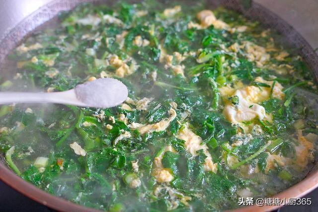 這飯真鮮香，每次煮一大鍋，我都絕不手軟，准能吃三碗才覺得過癮
