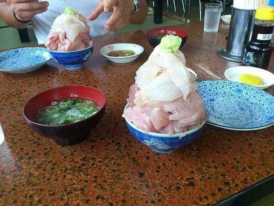 日本美食有多野？炒麵有18斤，叉燒能養活一家4口，香菜用盆裝！