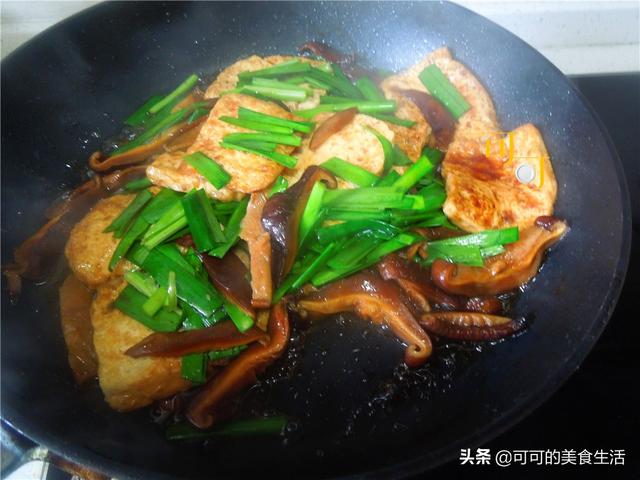 夏天最愛這樣吃豆腐，與這兩樣一起燒成本不到10元，10分鐘端上桌
