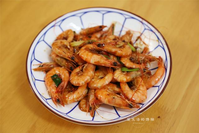 一家四口的晚餐，5菜1湯，簡單卻美味，婆婆直誇我會過日子