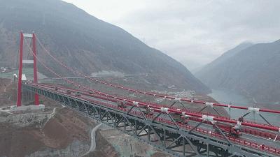 四川這條神奇的「雲端天路」，可直達雪山、草原，還能看「海」！