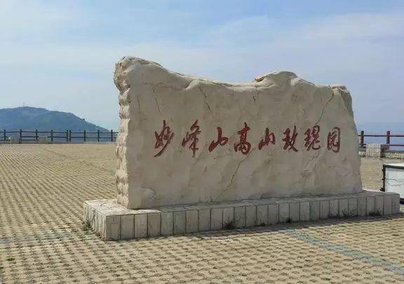 京西那美妙的玫瑰谷，又快到了玫瑰花似海，香飄彩雲間的時候！