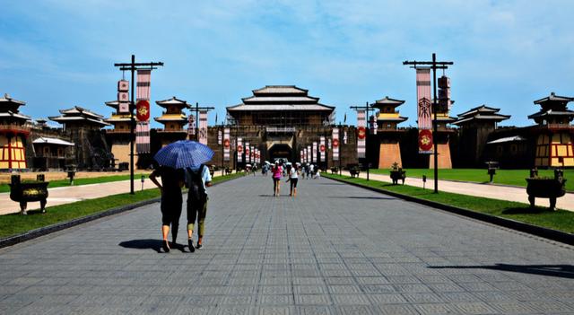 中國八大旅遊影視城，穿越古今的旅行