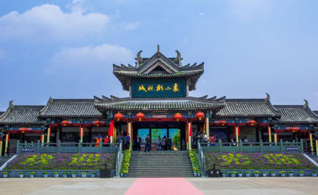 中國八大旅遊影視城，穿越古今的旅行