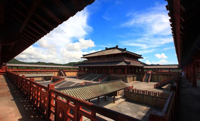 中國八大旅遊影視城，穿越古今的旅行