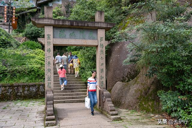 沒有皇帝打卡，也無詩人留下墨寶，三山五嶽欠江西這座山一個席位