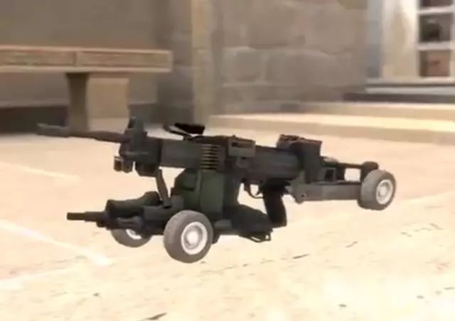 PUBG玩家自製高科技 能當車開的M249