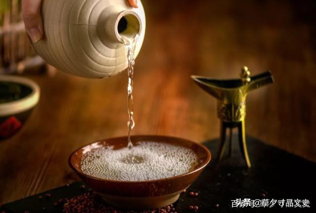 中國最美的酒詩詞，隔著螢幕滿室飄香，詩中的酒請一飲而盡