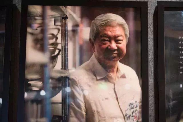 在香港火了61年的牛腩，開到羅湖，放大招啦