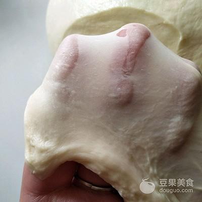 奶油蜜豆吐司的做法。