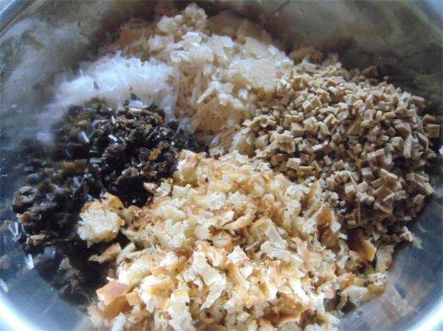 用金針菇包餃子你肯定沒吃過，還是素餡的，方法很簡單，別錯過！