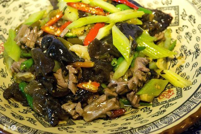 30種木耳的做法，比吃肉還過癮，女人吃了對皮膚好！