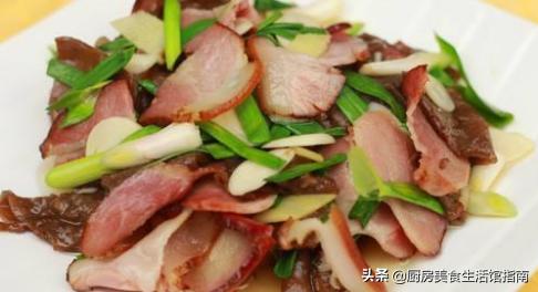 食物：豆腐皮雞絲、蒜苗培根、蒜香茄子
