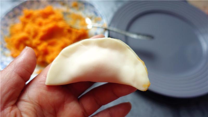 餃子別再煮和蒸，這樣做外酥裡嫩好吃到爆！不用和面，幾分鐘搞定 