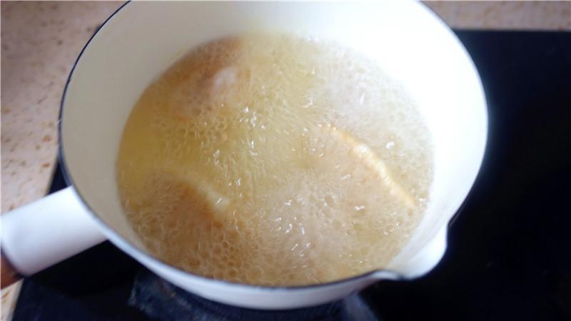餃子別再煮和蒸，這樣做外酥裡嫩好吃到爆！不用和面，幾分鐘搞定 