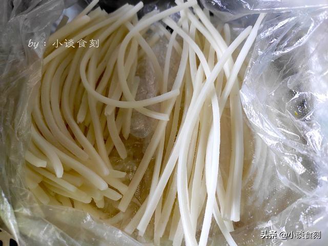 自從吃了這早餐，一天三頓都不夠，才8塊錢一碗，比饅頭好吃多了