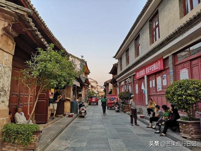 如果你覺得大理麗江太商業化，推薦你到雲南這個古城，安靜遊客少