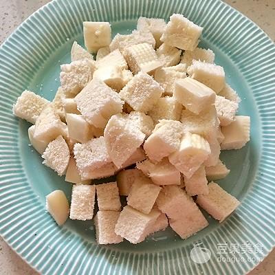 饅頭火腿雞蛋餅的做法 
