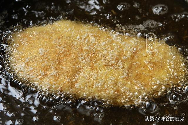 炸雞排原來做起來這麼簡單，又香又酥脆，味道不輸給快餐店！
