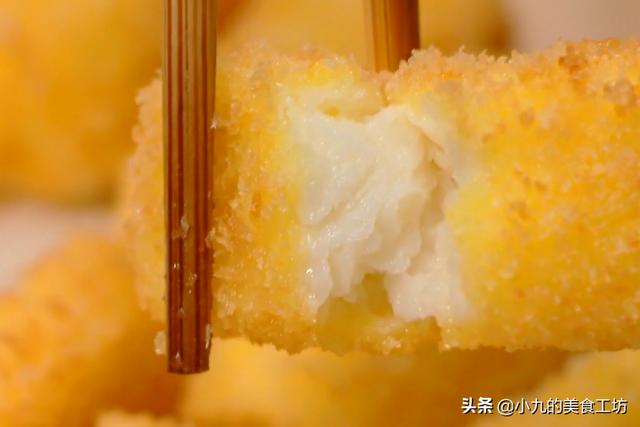 1根香蕉2個雞蛋，教你一種新做法，香甜又酥脆，大人孩子搶著吃