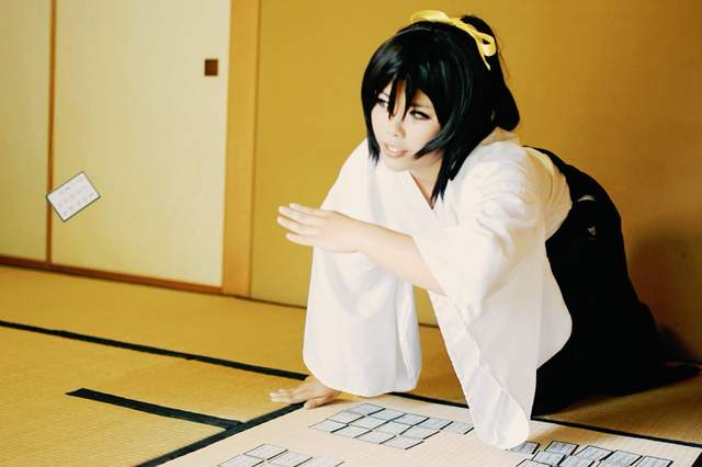 Cosplay「唯美與現實」只有一線之隔！現實照片一看秒軟　網崩潰：她的肚臍！