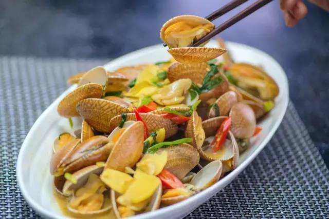 搞定下酒菜和夜宵！這盤辣炒海鮮絕對是不二之選 | 辣炒海瓜子