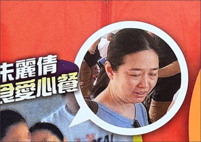劉德華女兒參加運動會，獲三名保鏢「護駕」，聲勢浩大引人矚目