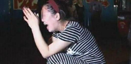十歲女兒半夜發高燒，嘴裡一直說洗衣機壞了，媽媽打開後情緒失控！