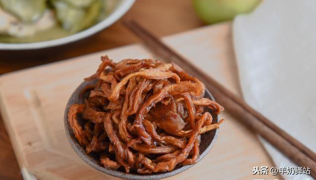腦梗多是「吃」出來的，提醒：3類食物吃太多，血管會水泄不通