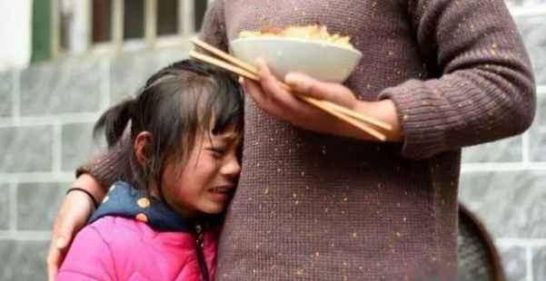 丈夫非要送妻子回娘家養胎 無意翻看他近期動態 妻子懵了