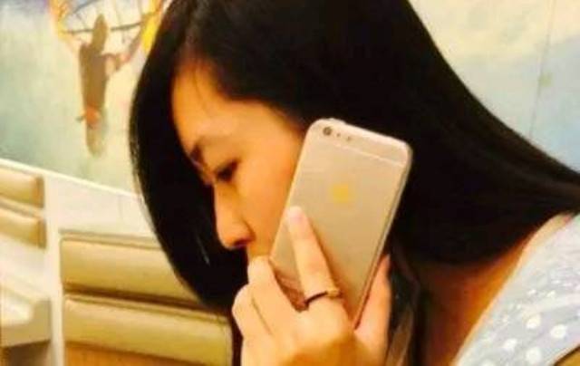 被寄養在姑姑家 結婚時我怎麼都取不下她給的手鐲 砸碎後 我對姑姑感恩戴德