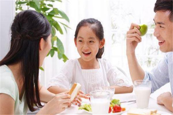 退休班主任：孩子是不是好學生？看這5個細節就知道，家長要注意