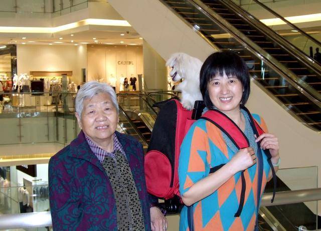 因遺囑不公 多年來我都不曾回家 看到一封6年前繼母給我的信 我立即賣房帶妻兒回老家