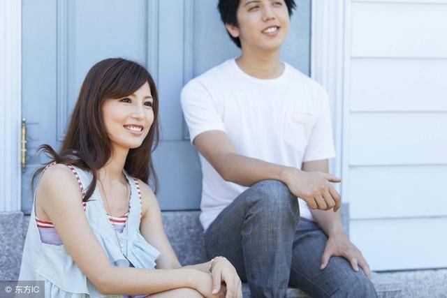 第一次去男友家，未來婆婆的三句話，結束了我們3年的感情