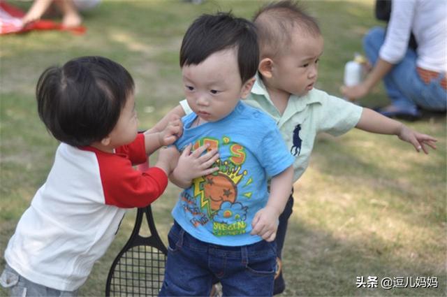 孩子喜歡玩跨齡遊戲，您覺得是聰明的表現？小心變「奴隸性格」