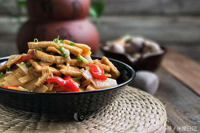 食譜 | 5種炒豆腐的新做法，比肉都好吃， 絕對讓你回味無窮！