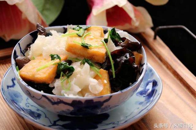 食譜 | 5種炒豆腐的新做法，比肉都好吃， 絕對讓你回味無窮！