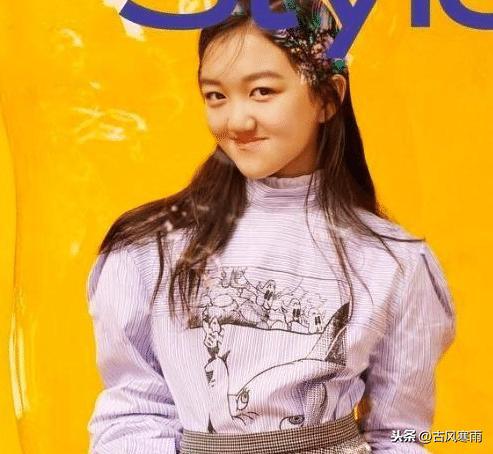王菲女兒一年內做三次手術，拍雜誌封面，卻被網友說「丑」！